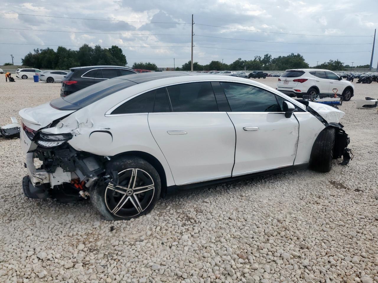 MERCEDES-BENZ EQE 500 4MATIC