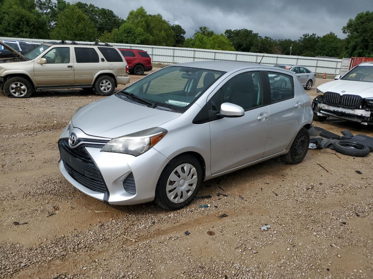 TOYOTA YARIS L