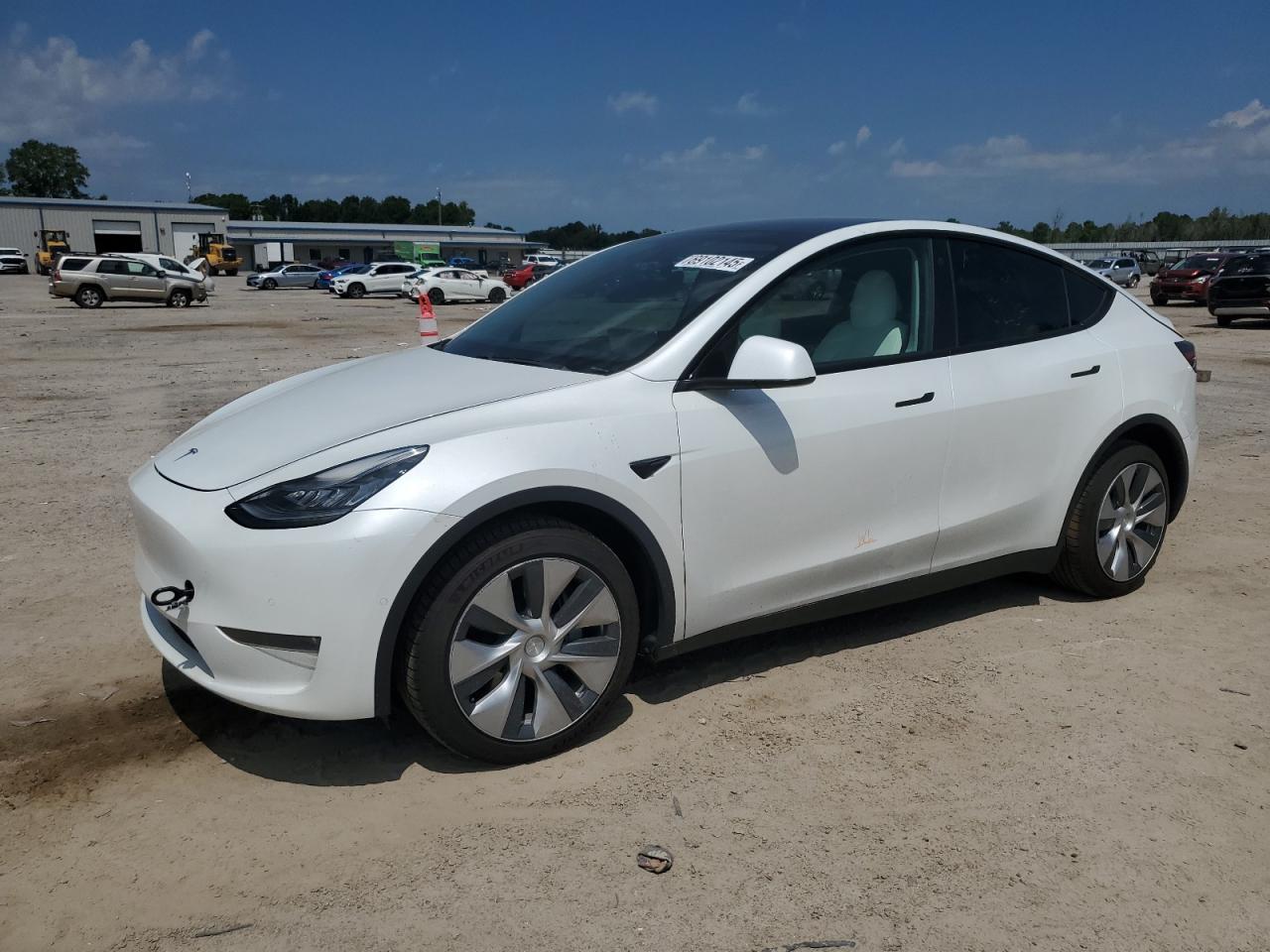 TESLA MODEL Y
