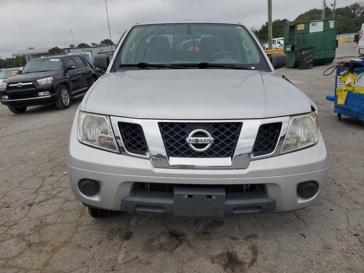 NISSAN FRONTIER S