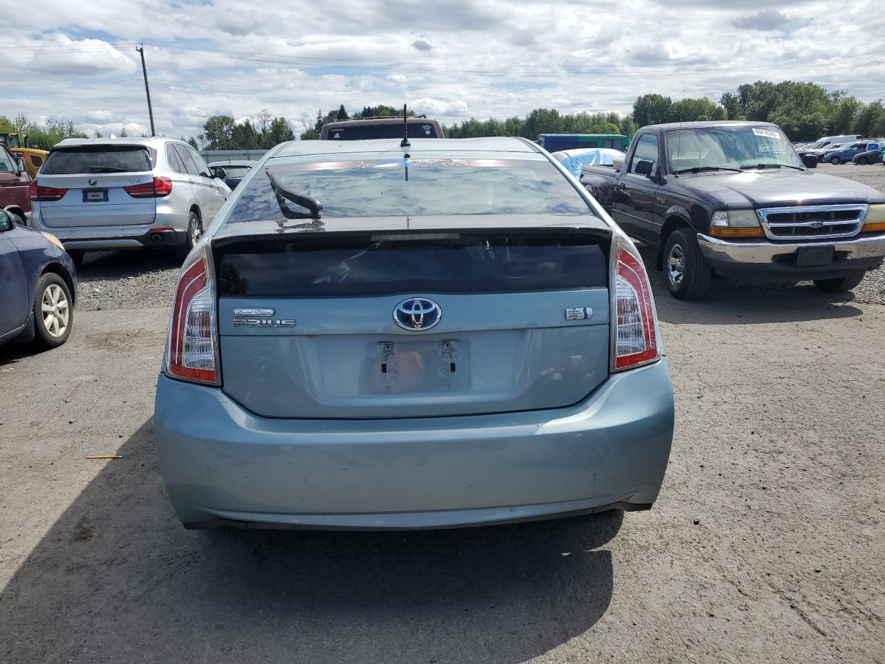 TOYOTA PRIUS