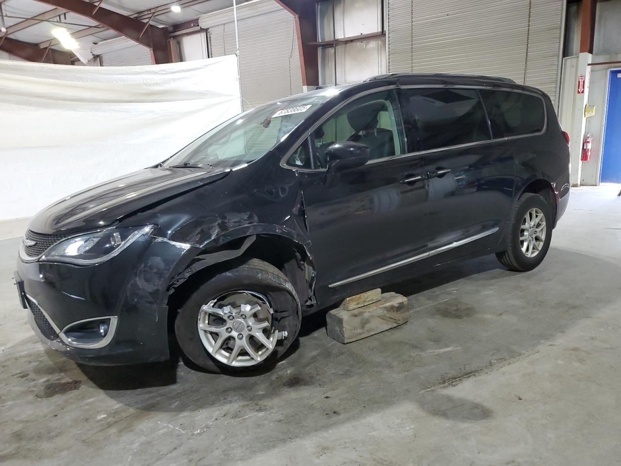 CHRYSLER PACIFICA TOURING L