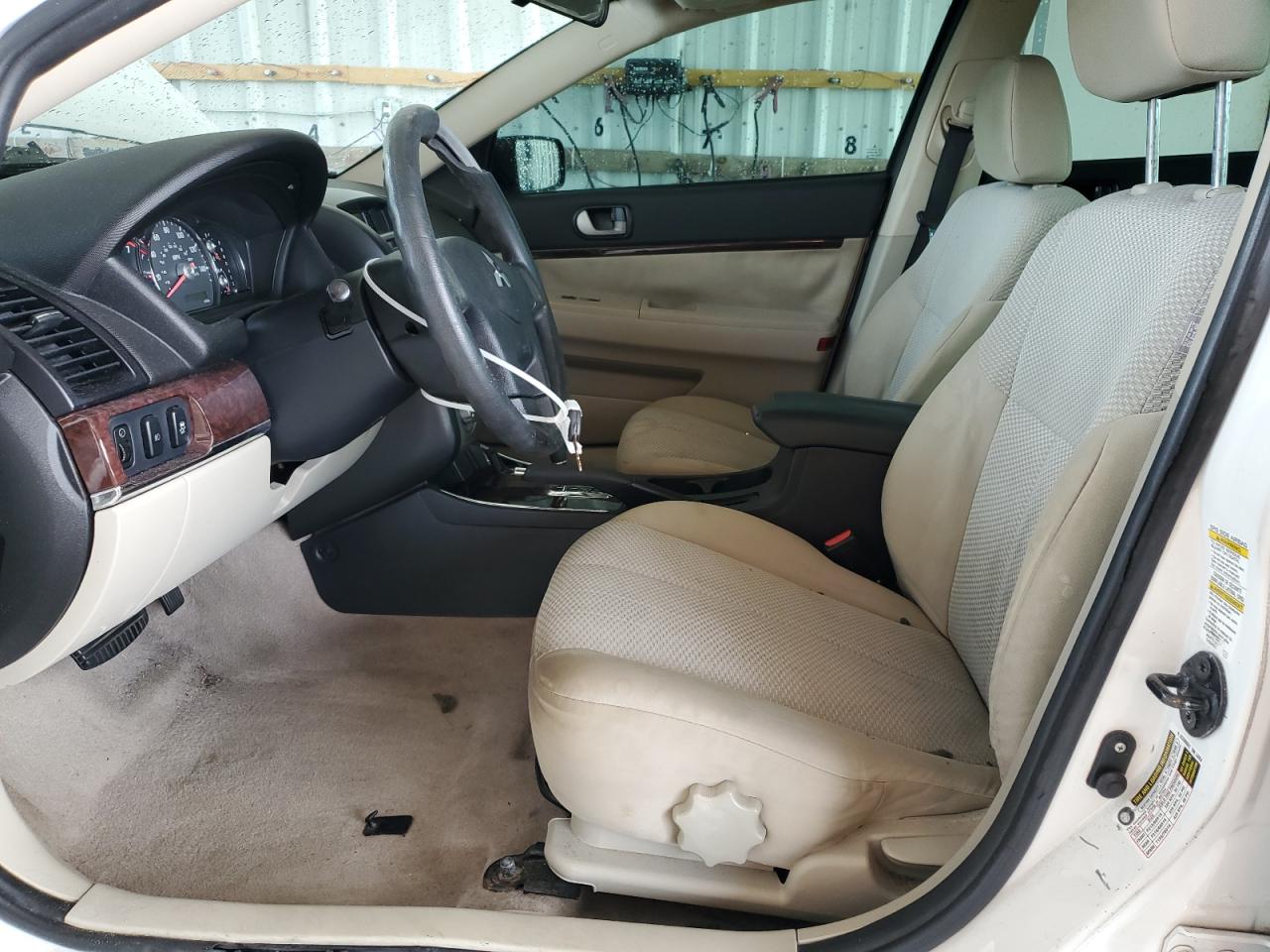 MITSUBISHI GALANT ES