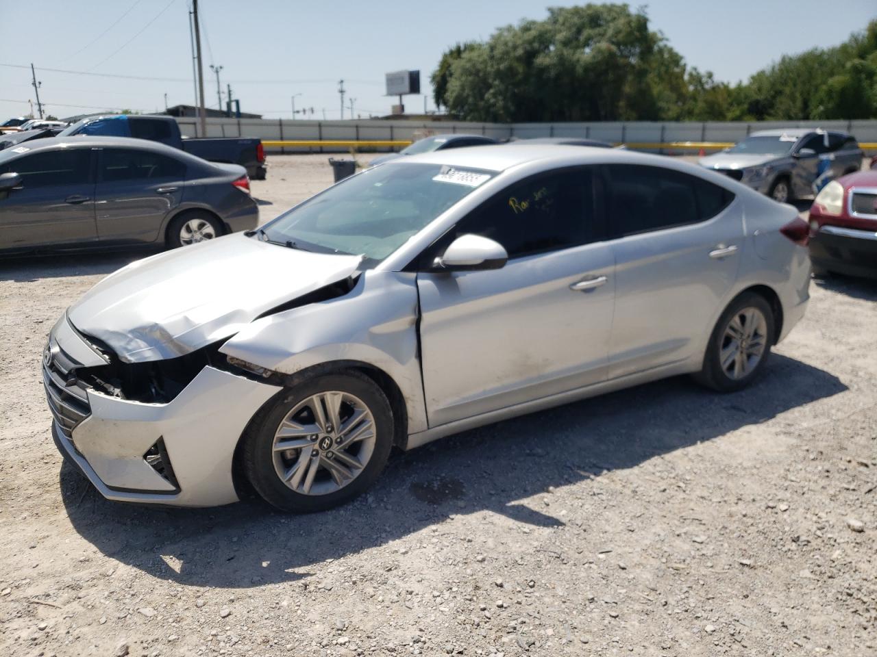 HYUNDAI ELANTRA SEL