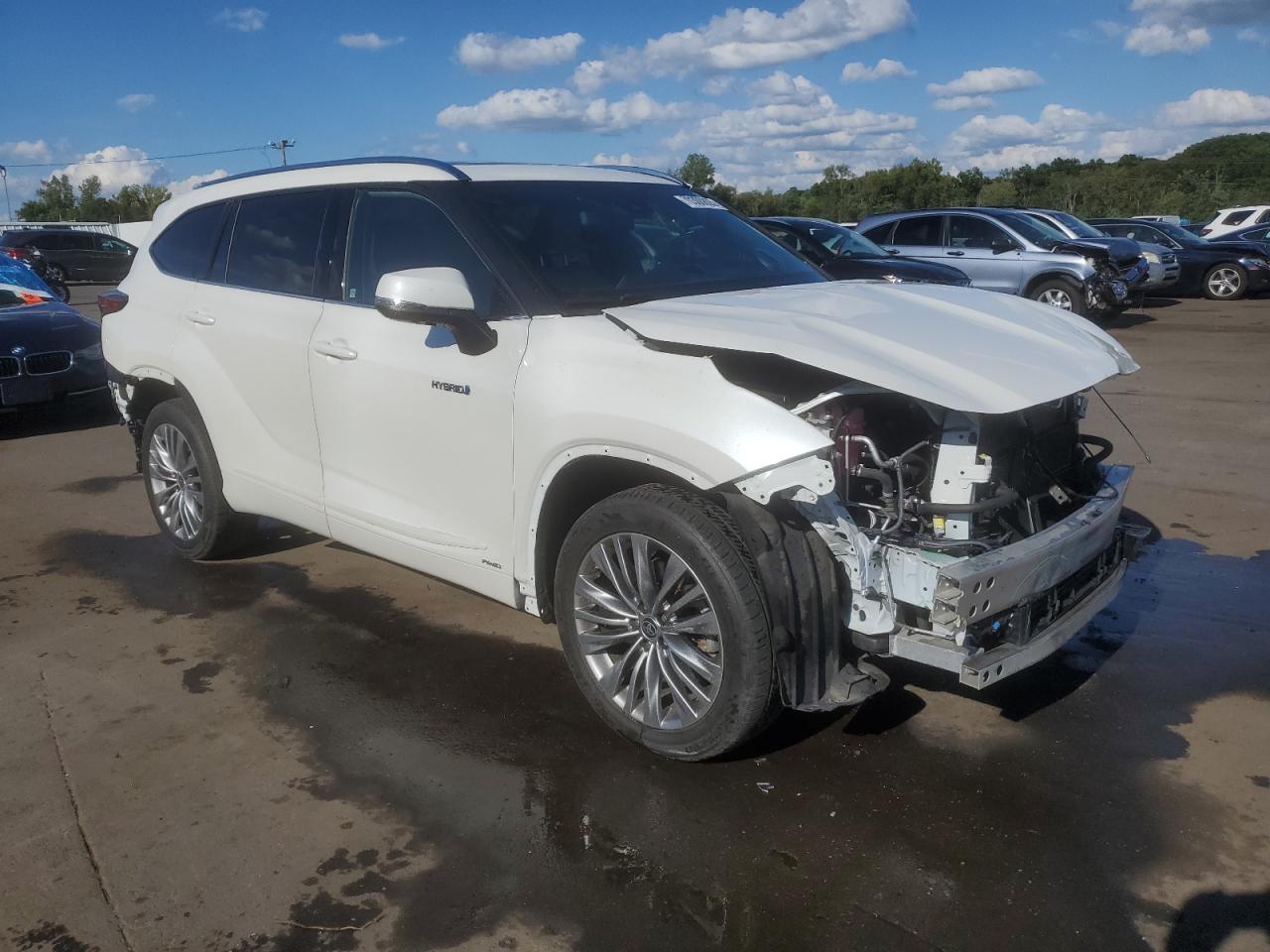 TOYOTA HIGHLANDER HYBRID PLATINUM