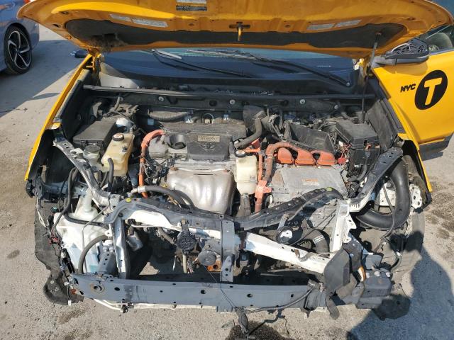 2018 TOYOTA RAV4 HV LE JTMRJREV8JD184644