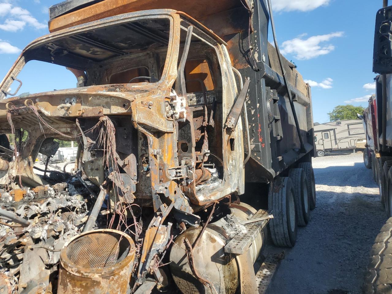 Lot #3246946237 2009 STERLING LT9500