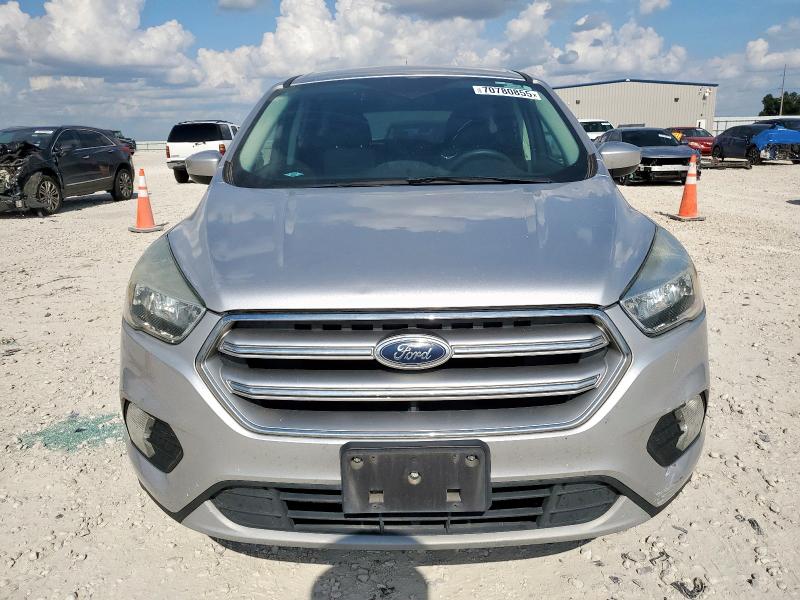 2017 FORD ESCAPE SE 1FMCU9GD5HUC38831