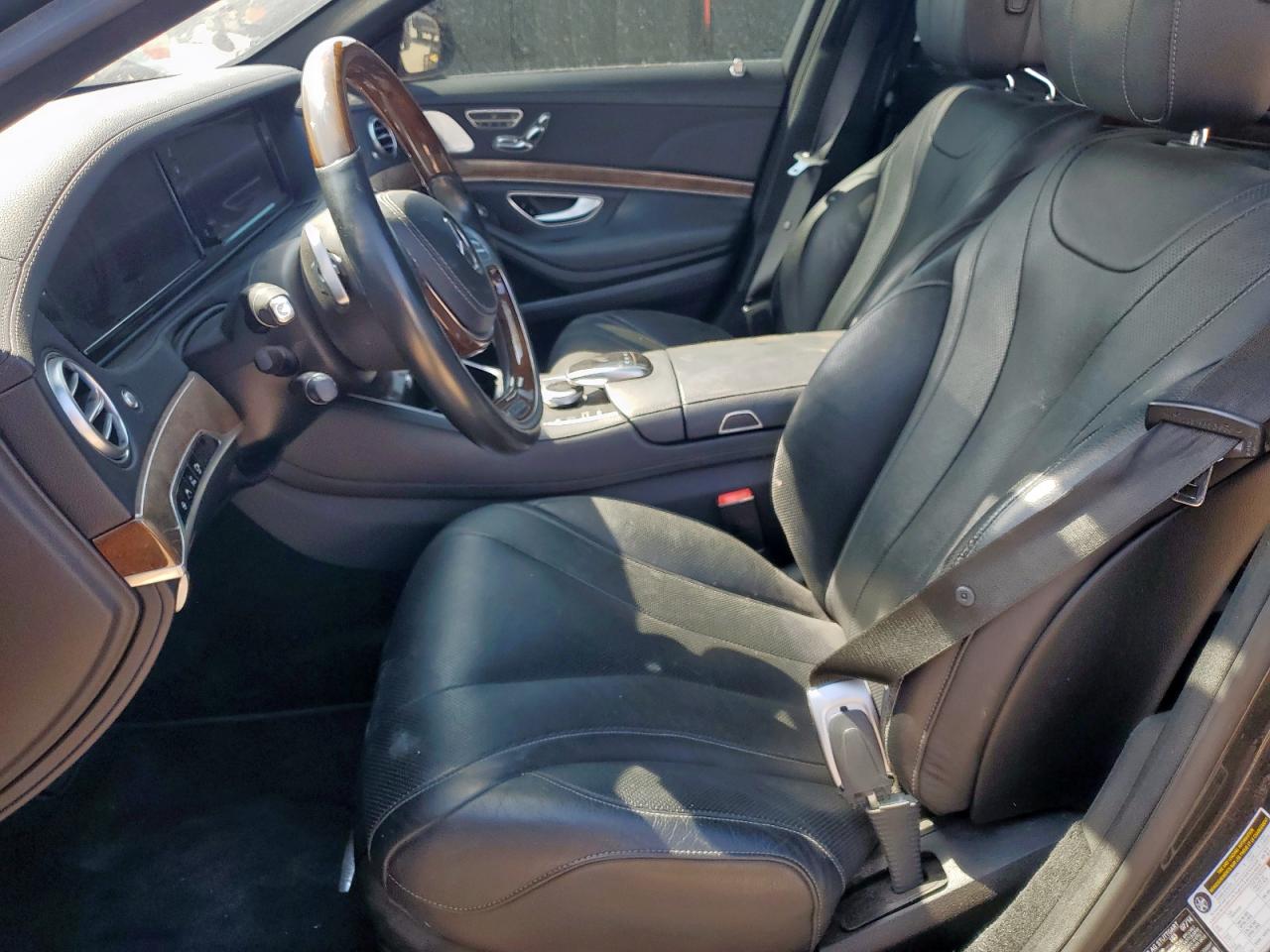 MERCEDES-BENZ S-CLASS 550