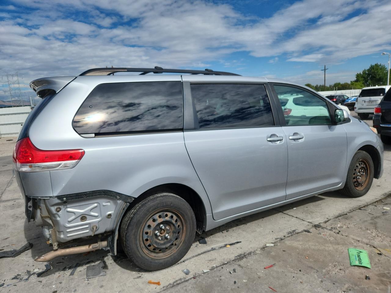 TOYOTA SIENNA XLE