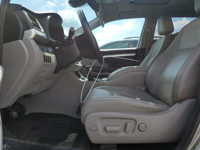 2019 TOYOTA HIGHLANDER SE 5TDJZRFH0KS723522