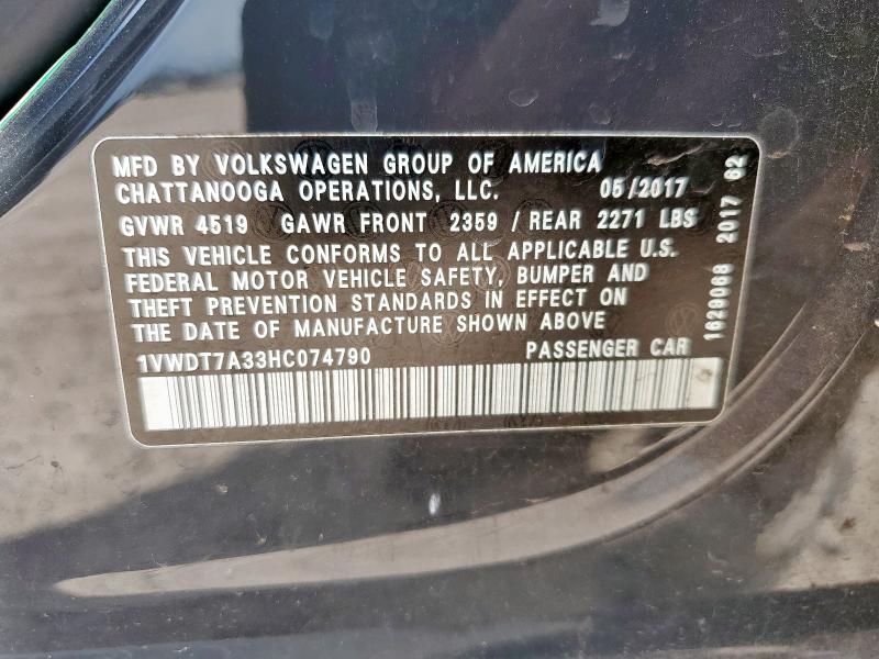 2017 VOLKSWAGEN PASSAT R-L 1VWDT7A33HC074790
