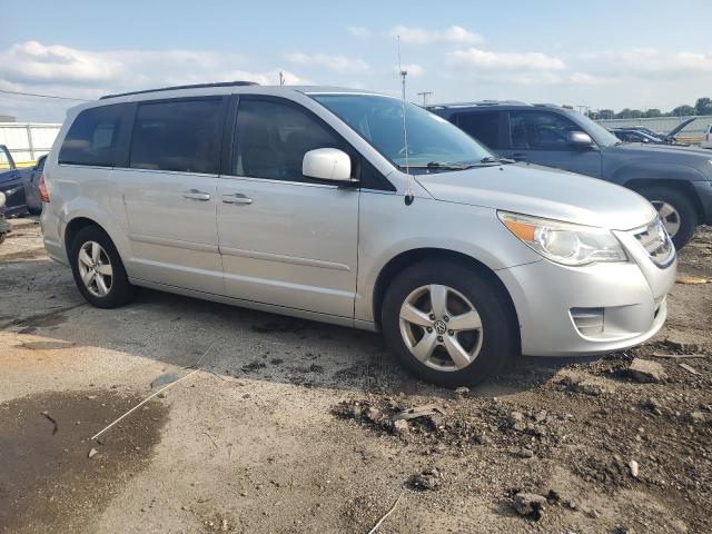 2011 VOLKSWAGEN ROUTAN SEL - 2V4RW5DG2BR669962