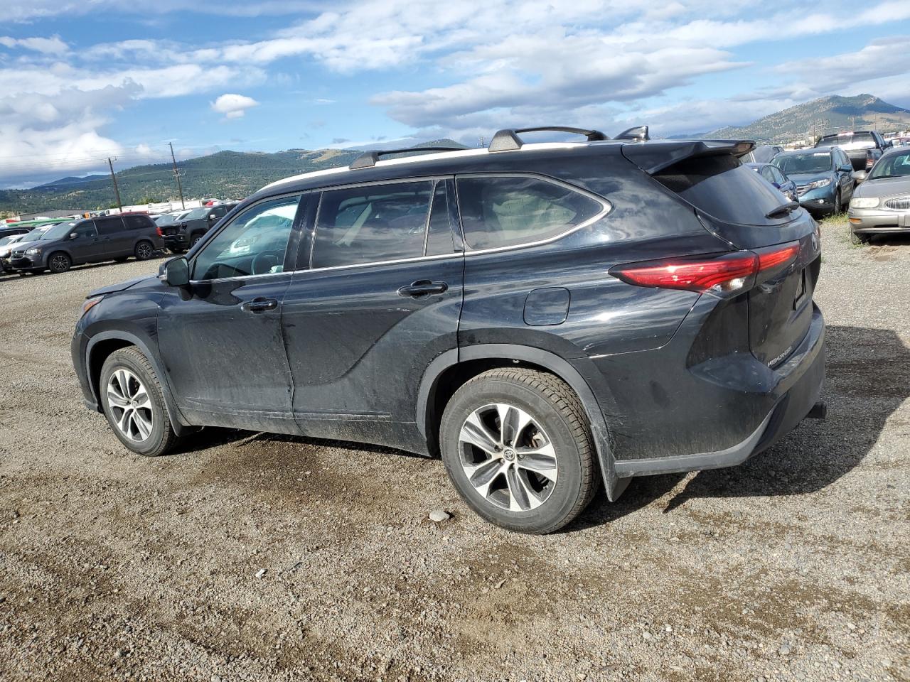 TOYOTA HIGHLANDER XLE