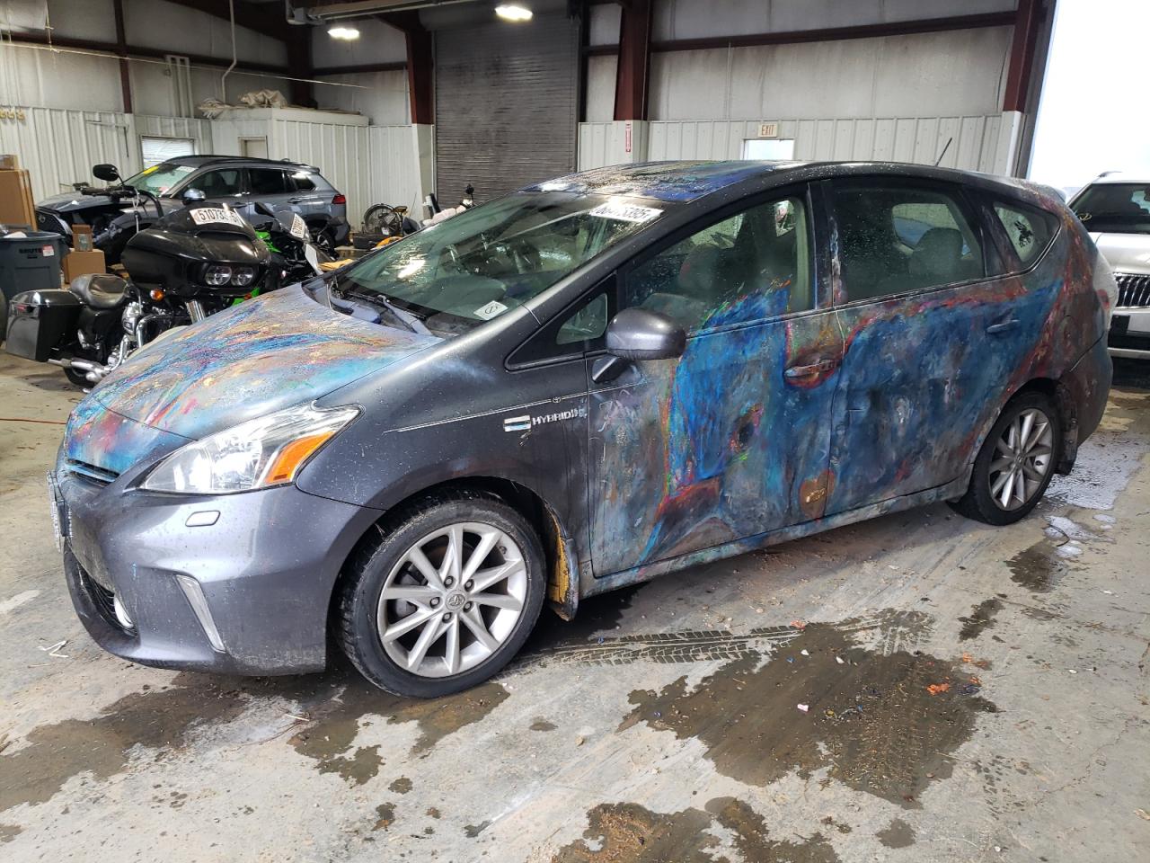 TOYOTA PRIUS V
