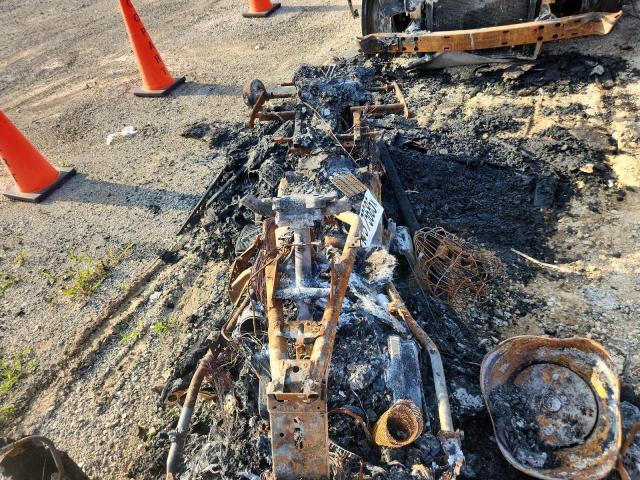 2023 CAN-AM SPYDER ROA - 2BXNBDD29PV004445