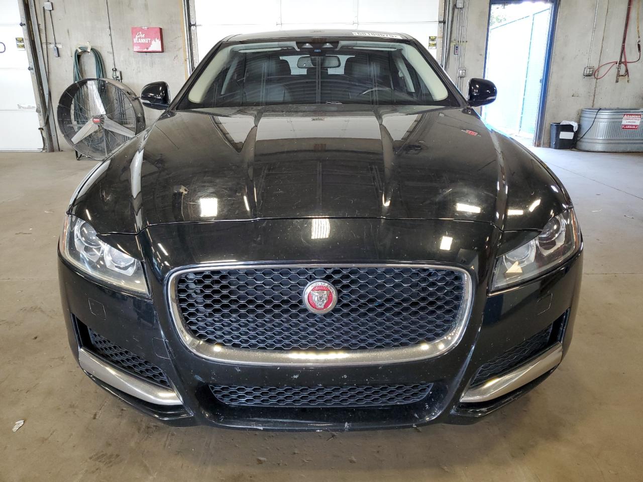 JAGUAR XF PREMIUM