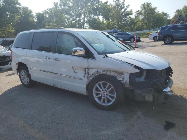 2015 CHRYSLER TOWN & COU 2C4RC1CG4FR509942
