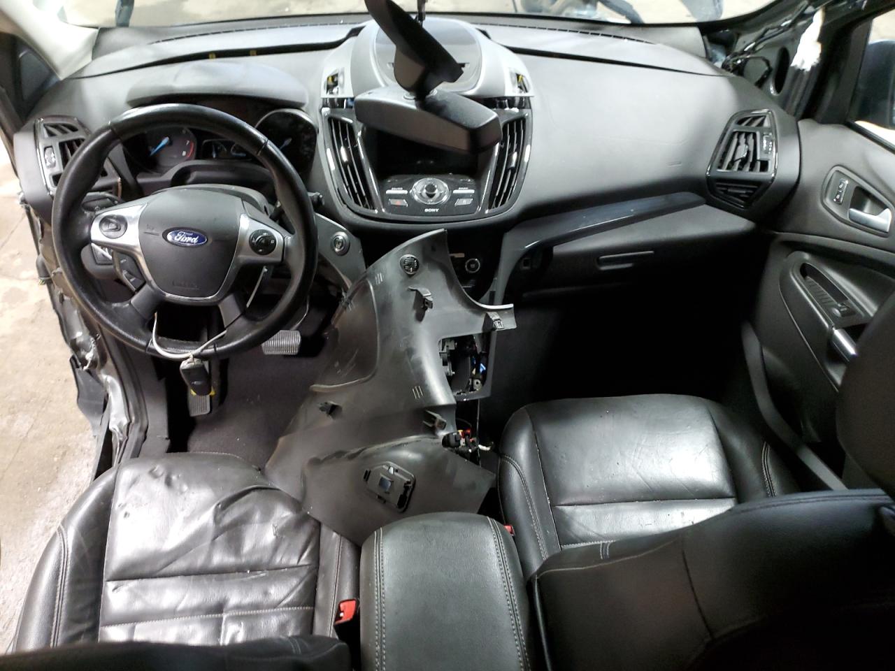 FORD ESCAPE TITANIUM