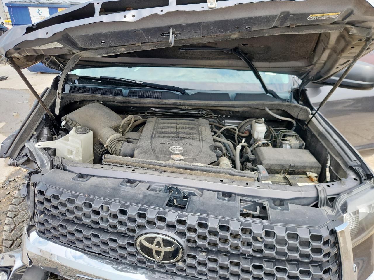 TOYOTA TUNDRA CREWMAX SR5