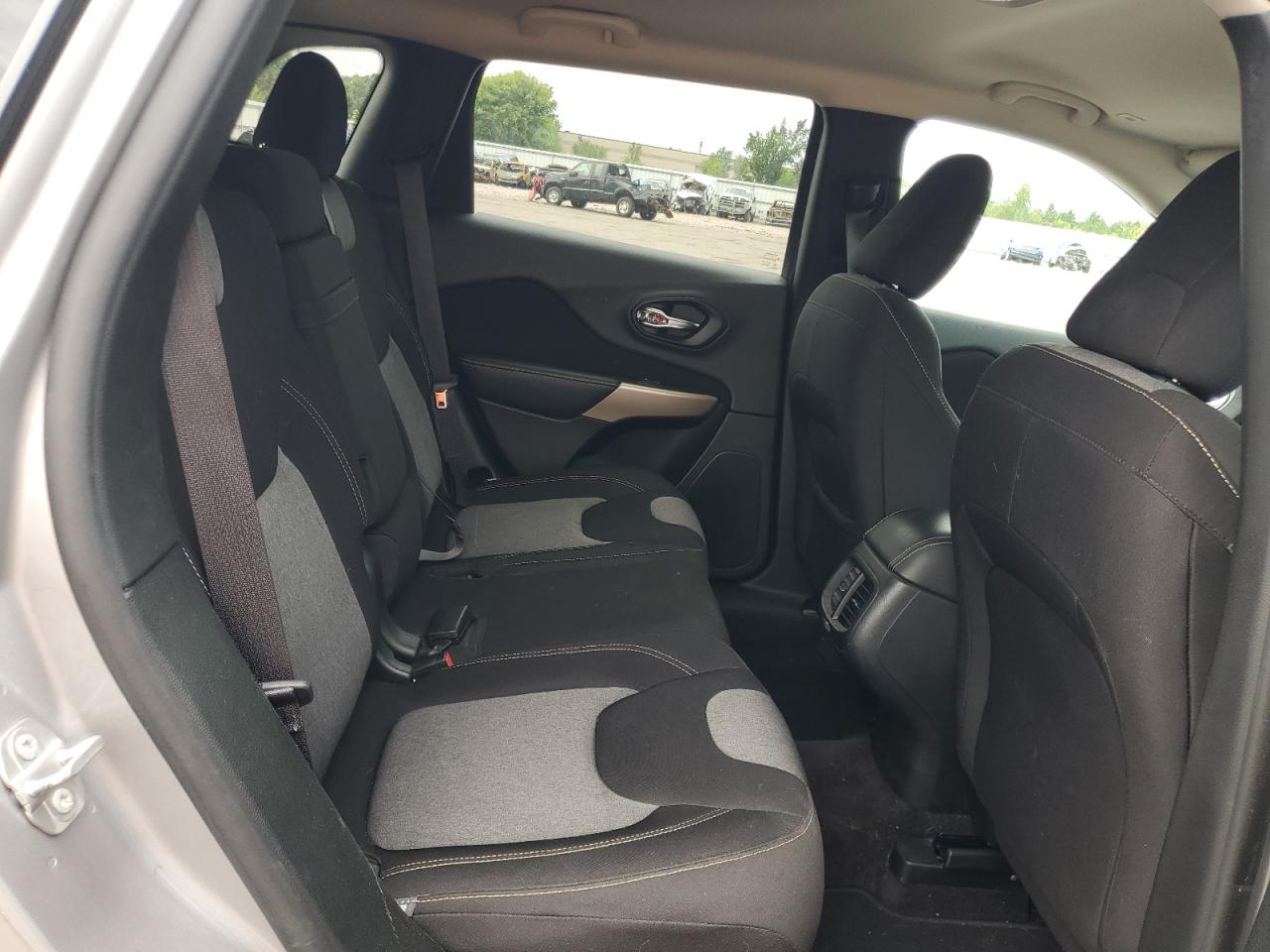 JEEP GRAND CHEROKEE LATITUDE