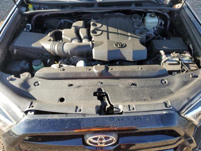 2018 TOYOTA 4RUNNER SR JTEBU5JR3J5550302