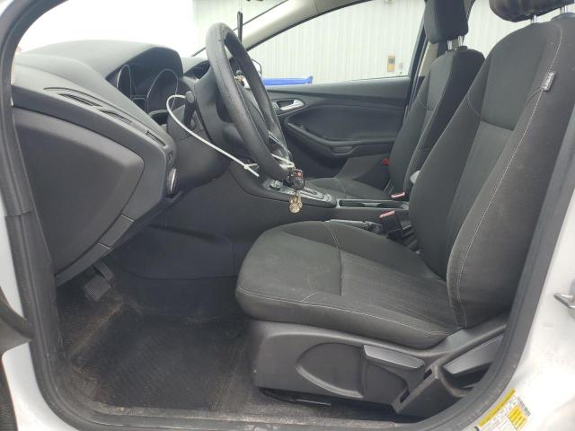2015 FORD FOCUS SE 1FADP3K25FL279813