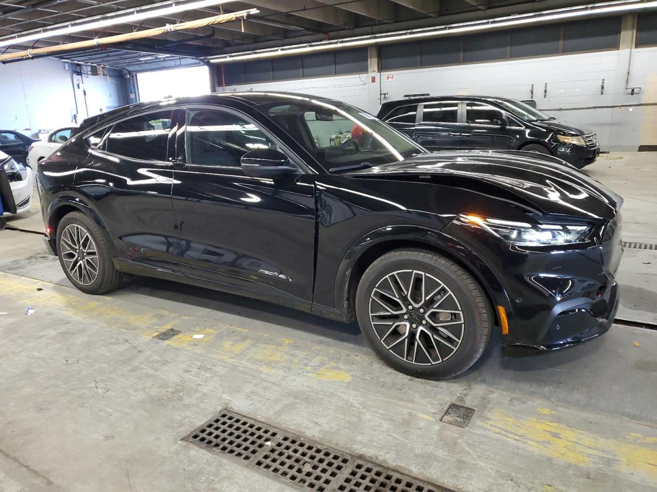 FORD MUSTANG PREMIUM