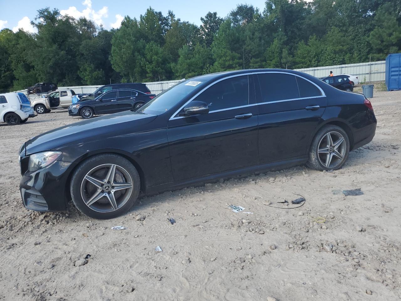 MERCEDES-BENZ E-CLASS 300