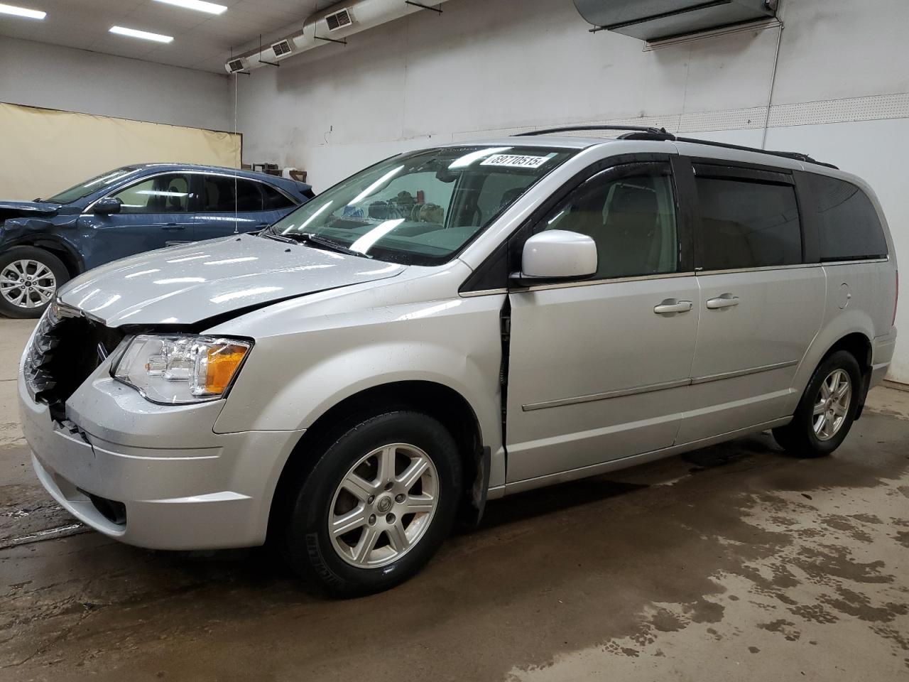 CHRYSLER TOWN & COUNTRY TOURING