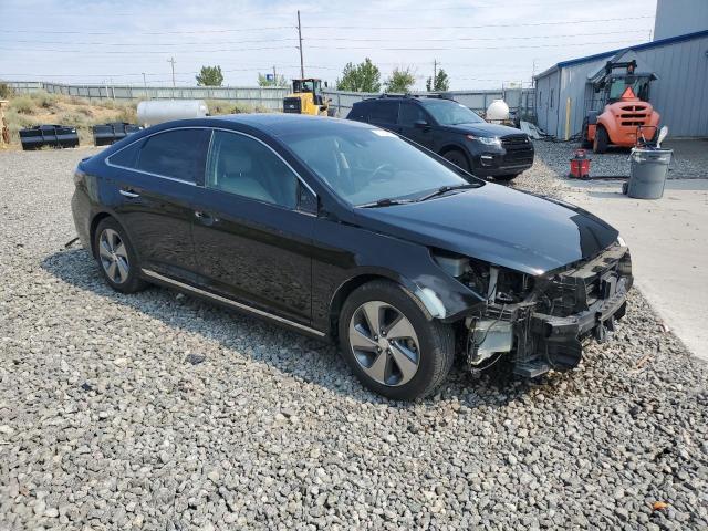 2017 HYUNDAI SONATA HYB KMHE34L11HA045958