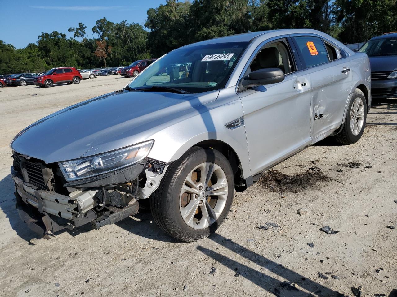 FORD TAURUS SE