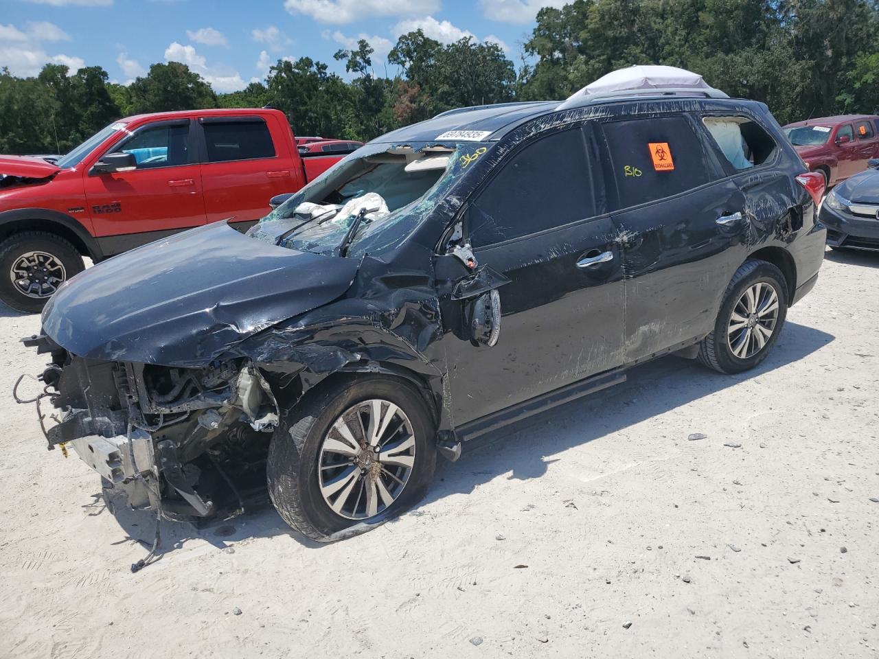 NISSAN PATHFINDER SL