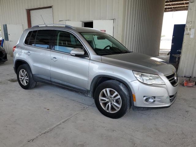 2010 VOLKSWAGEN TIGUAN S - WVGAV7AX9AW524333