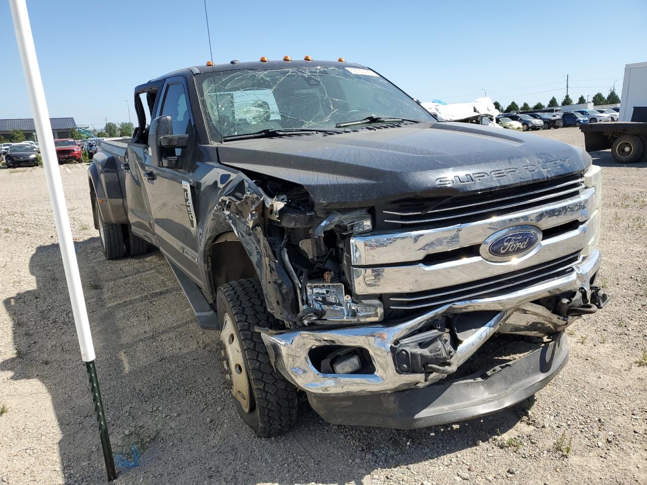 Lot #3242695114 2017 FORD TRUCK F450 CREW C PU 4X4 D