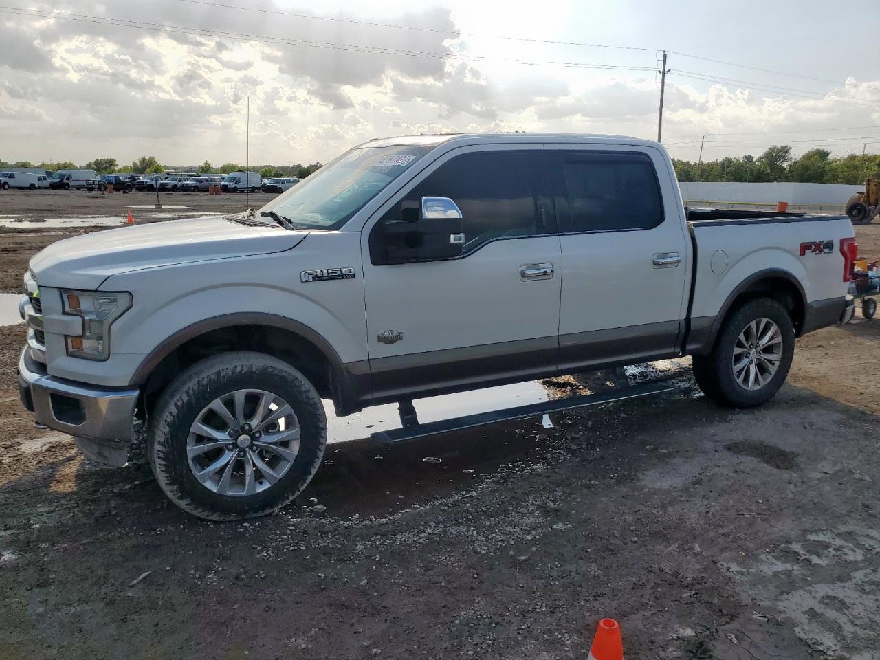 FORD F-150 SUPERCREW