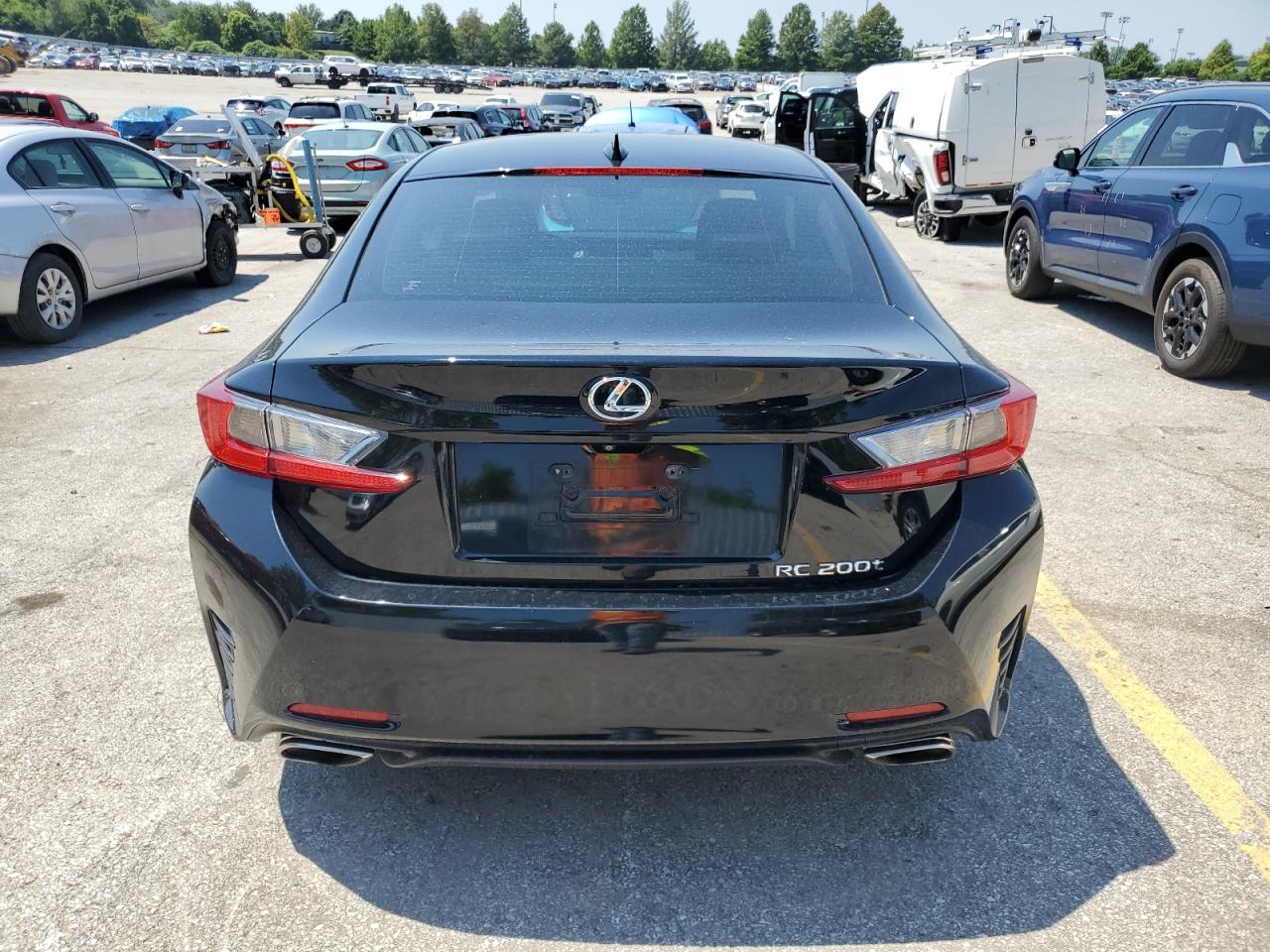 LEXUS RC 200T