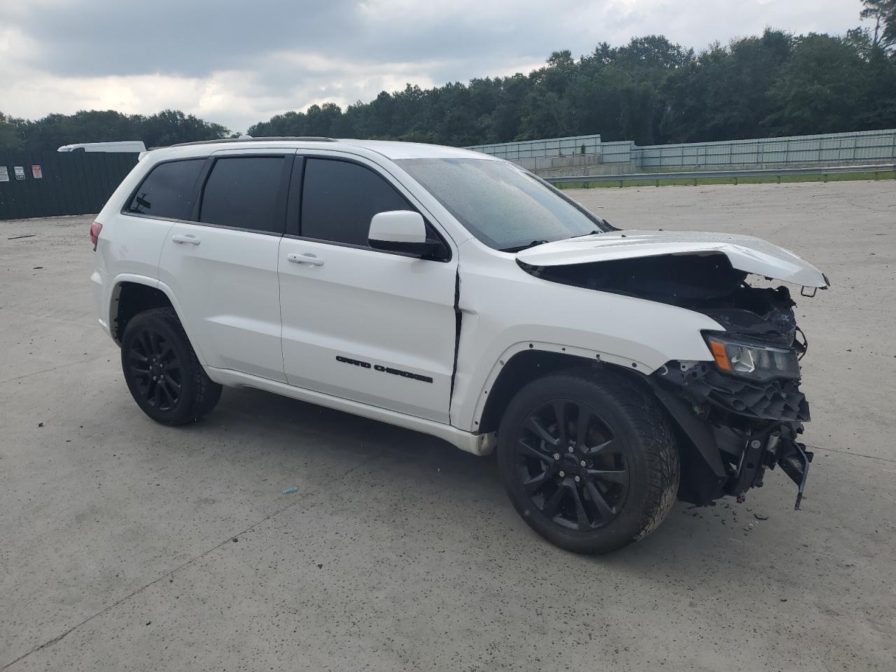 JEEP GRAND CHEROKEE LAREDO