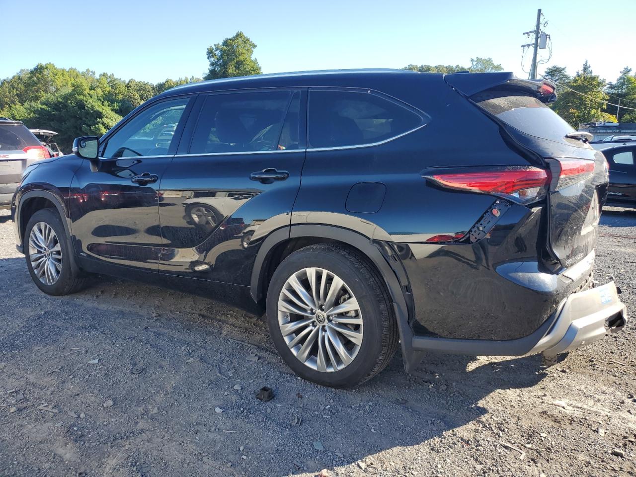 TOYOTA HIGHLANDER HYBRID PLATINUM