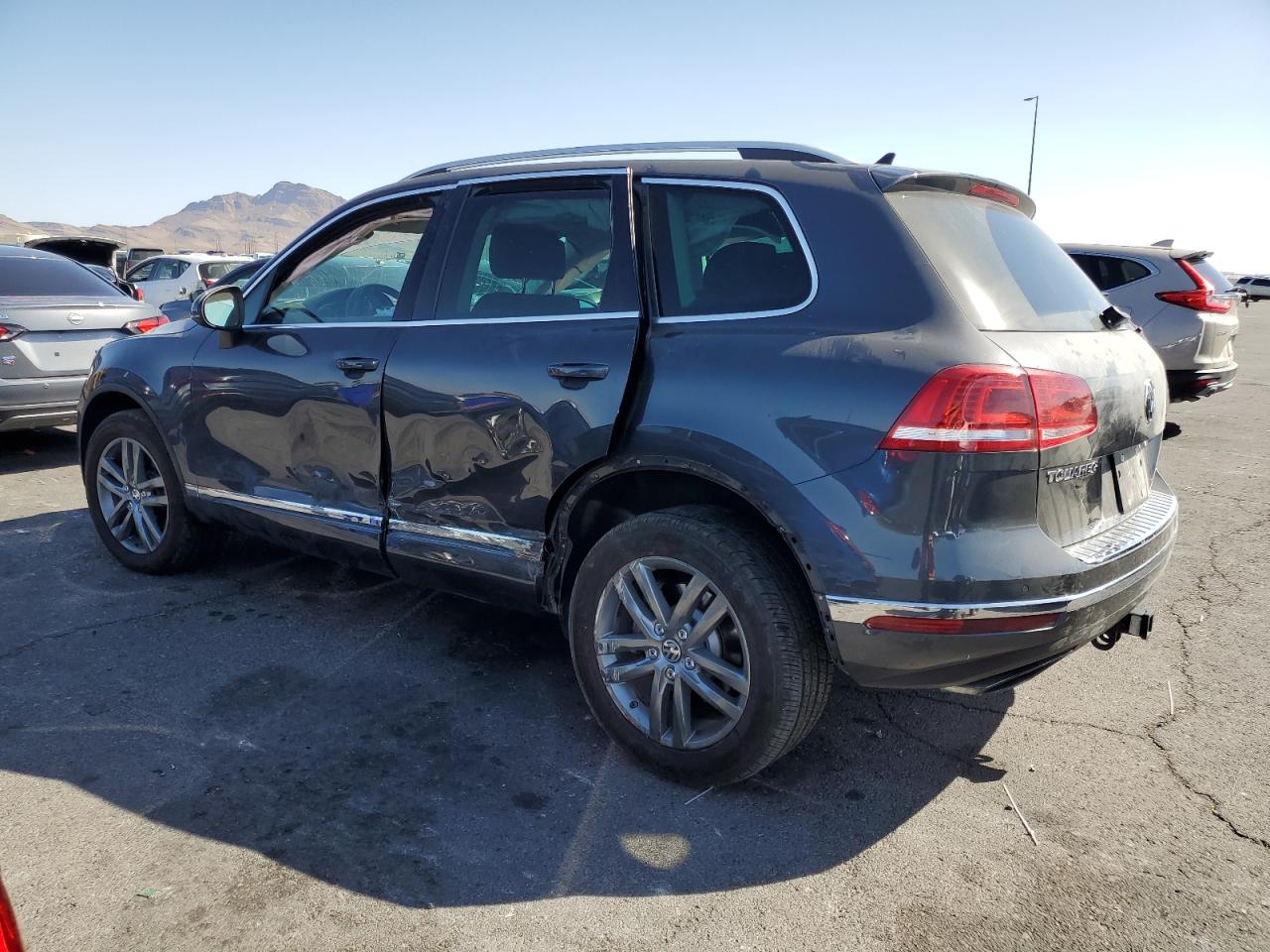 VOLKSWAGEN TOUAREG SPORT