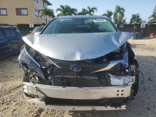 2024 TOYOTA SIENNA XLE 5TDYRKEC8RS201095