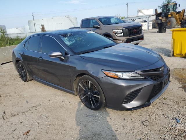 2018 TOYOTA CAMRY XSE 4T1B61HK9JU037170