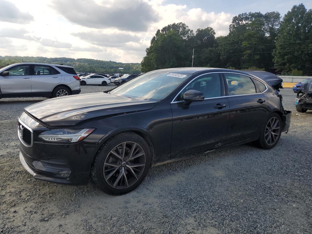 VOLVO S90 T5 MOMENTUM