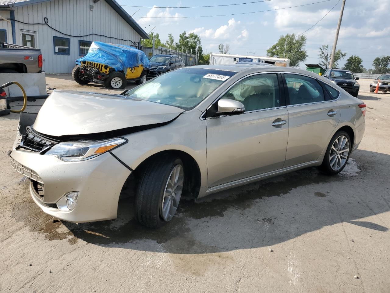 TOYOTA AVALON XLE