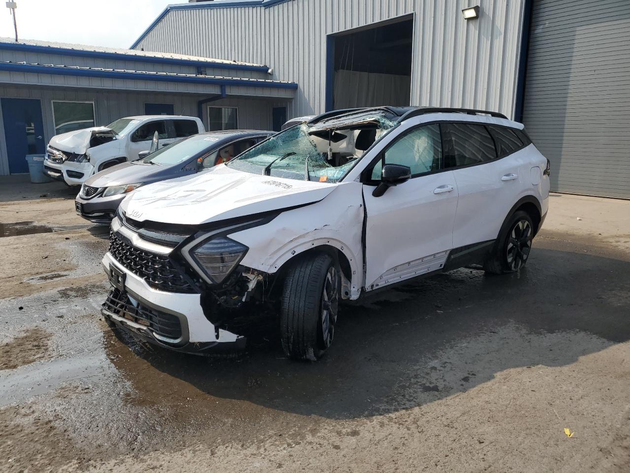 KIA SPORTAGE X LINE