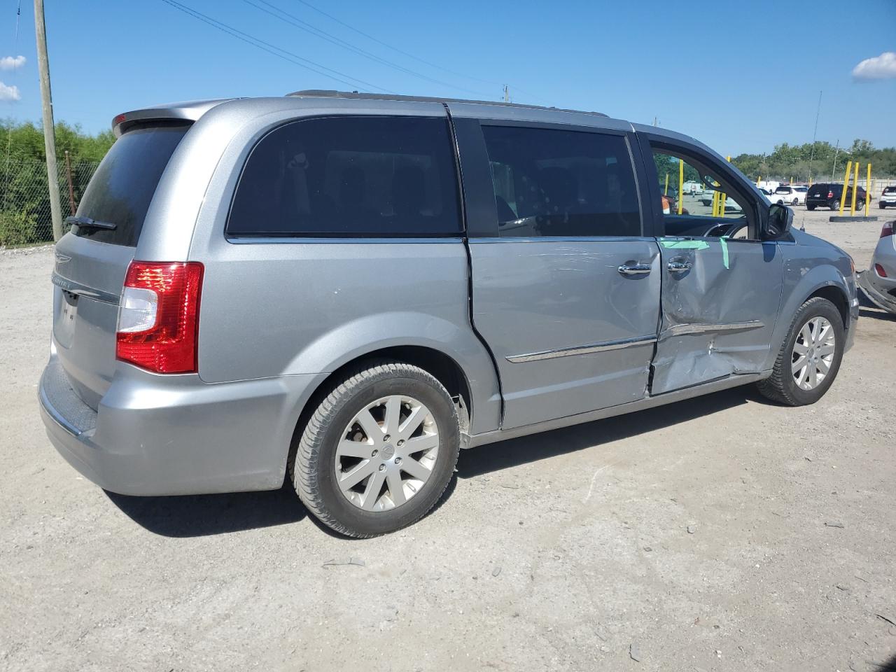 CHRYSLER TOWN & COUNTRY TOURING