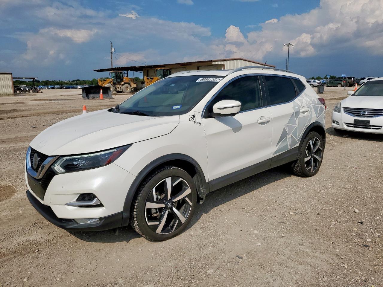 NISSAN ROGUE SPORT S