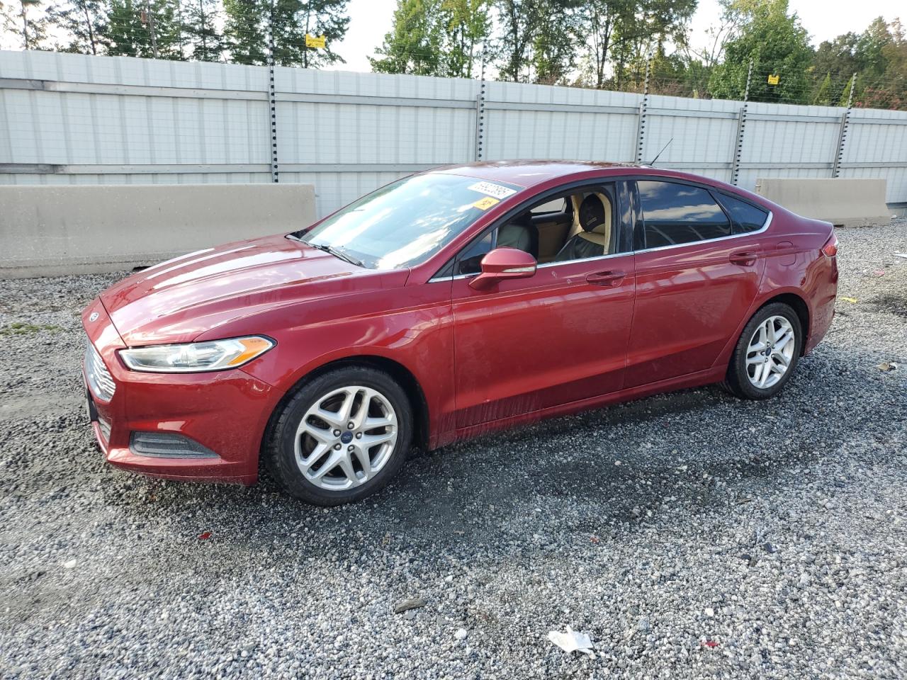 FORD FUSION SE