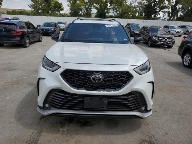 2022 TOYOTA HIGHLANDER XSE 5TDJZRBH8NS219262