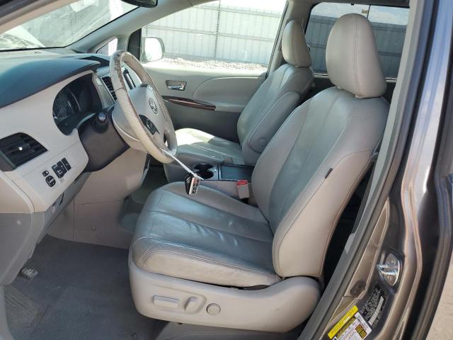 2011 TOYOTA SIENNA XLE - 5TDYK3DC1BS020082